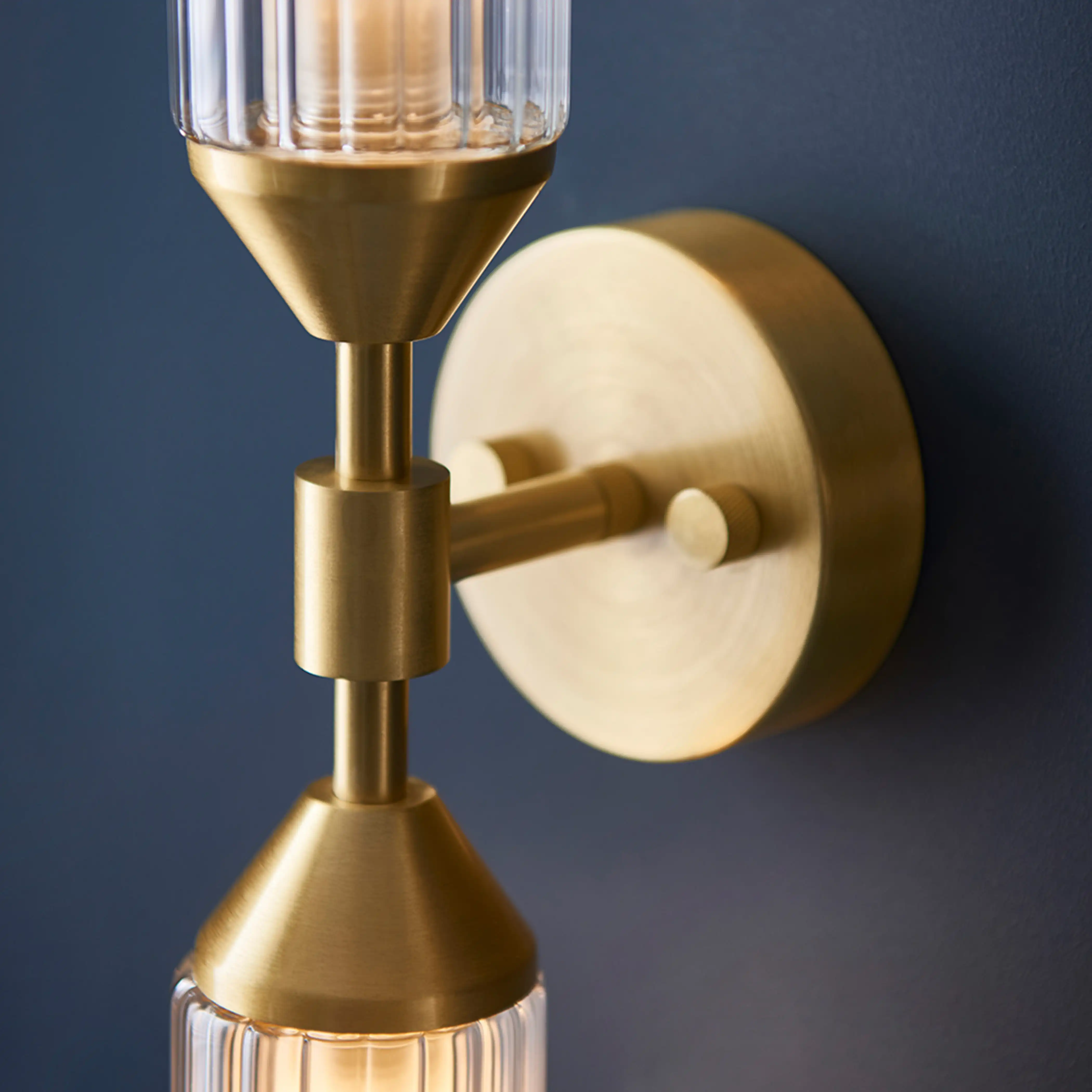 Aster 2 Light Wall Light | Brass - Image 4