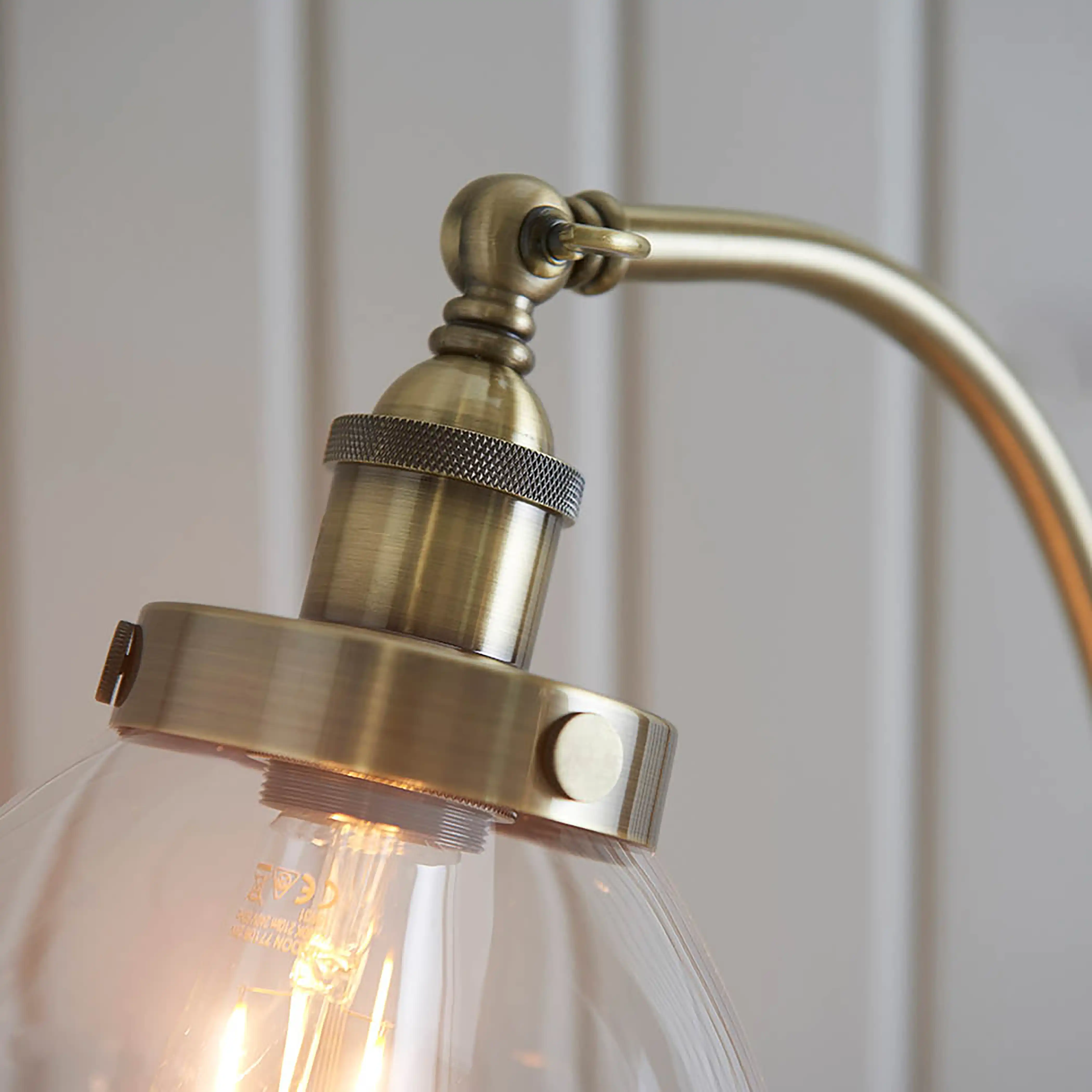 Hansen Floor Lamp | Brass - Image 4