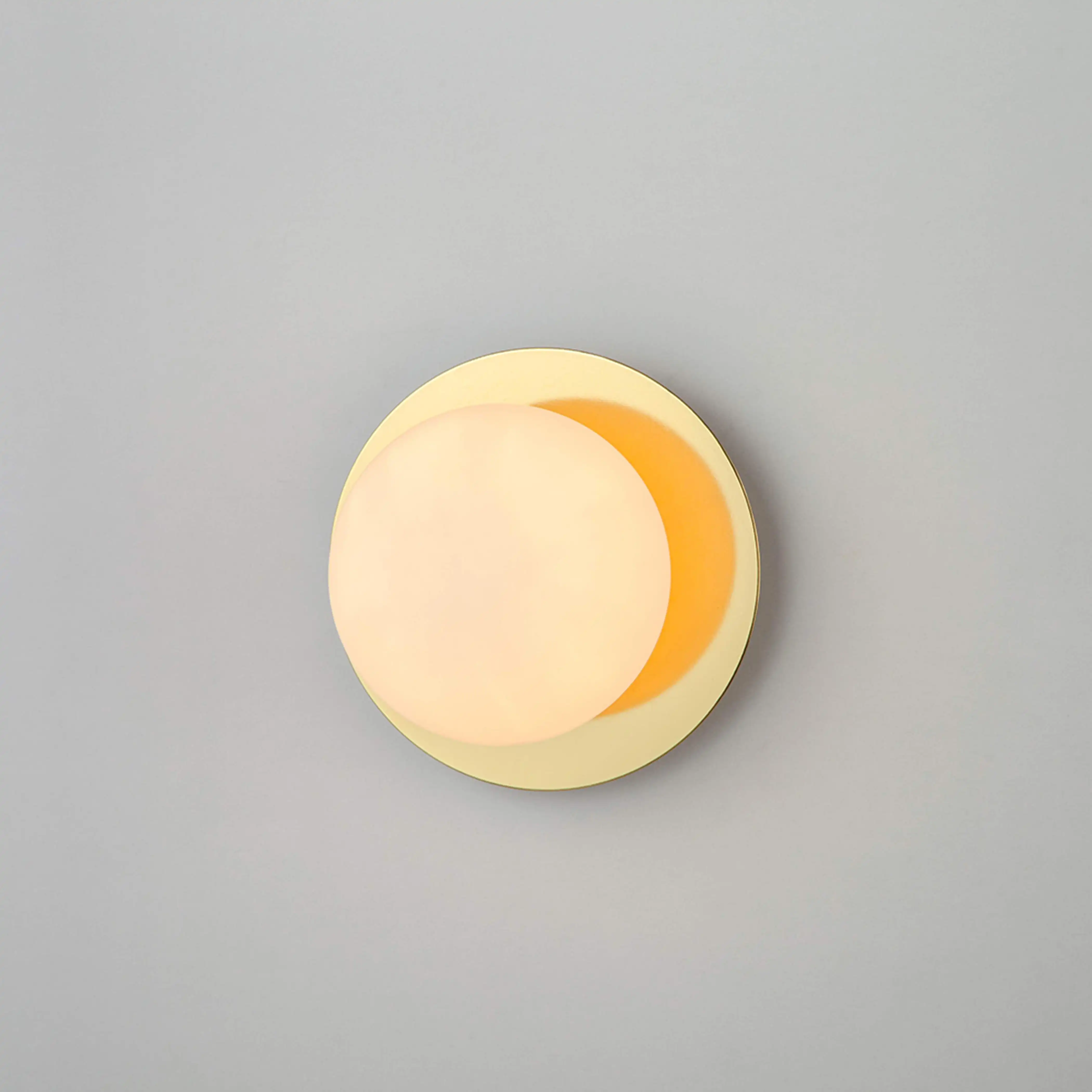 houseof Opal Disk Wall Light | Brass - Image 3