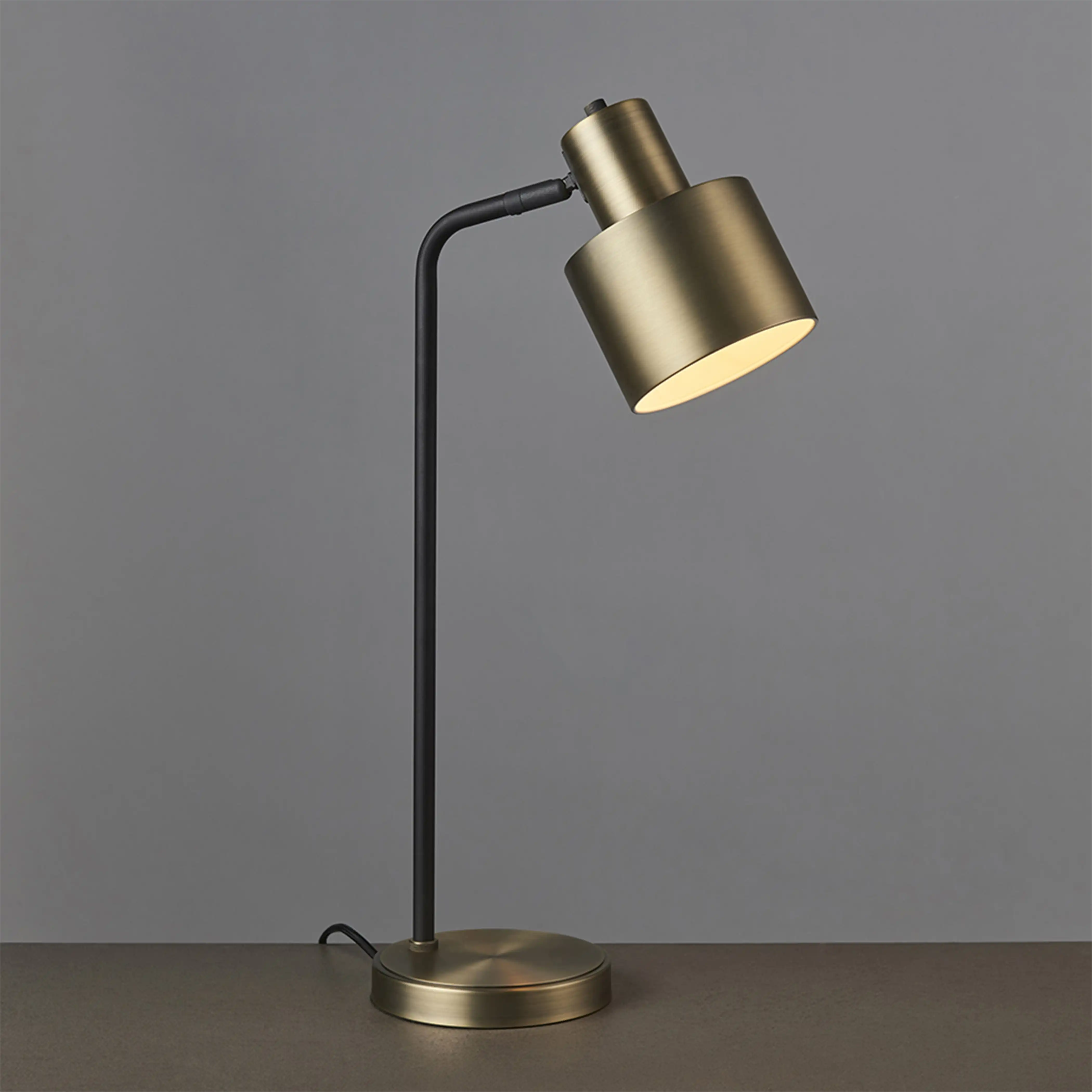 Mayfield Desk Lamp | Brass - Image 2