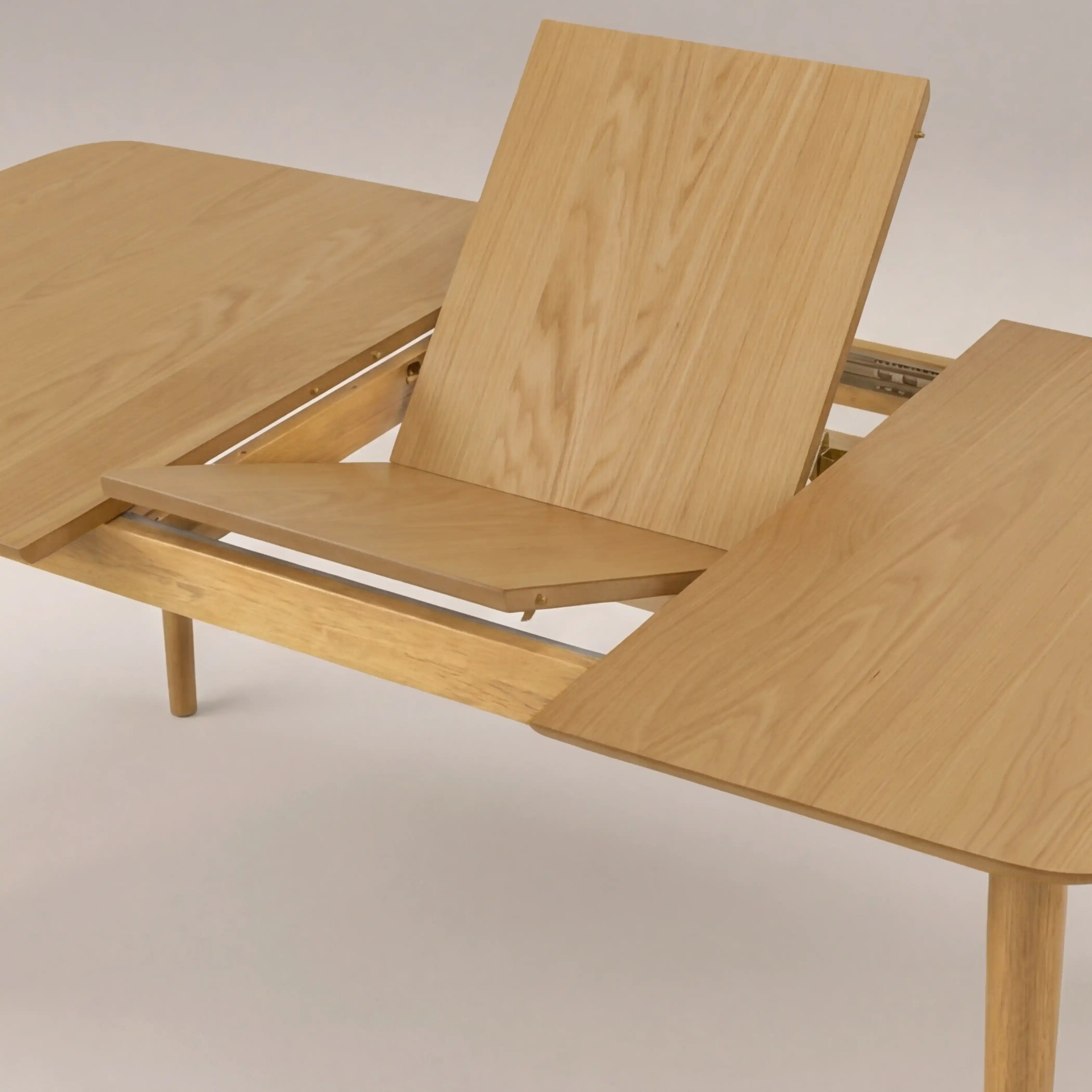 Montreux 6-8 Seat Rectangle Wooden Extendable Dining Table | Oak - Image 5