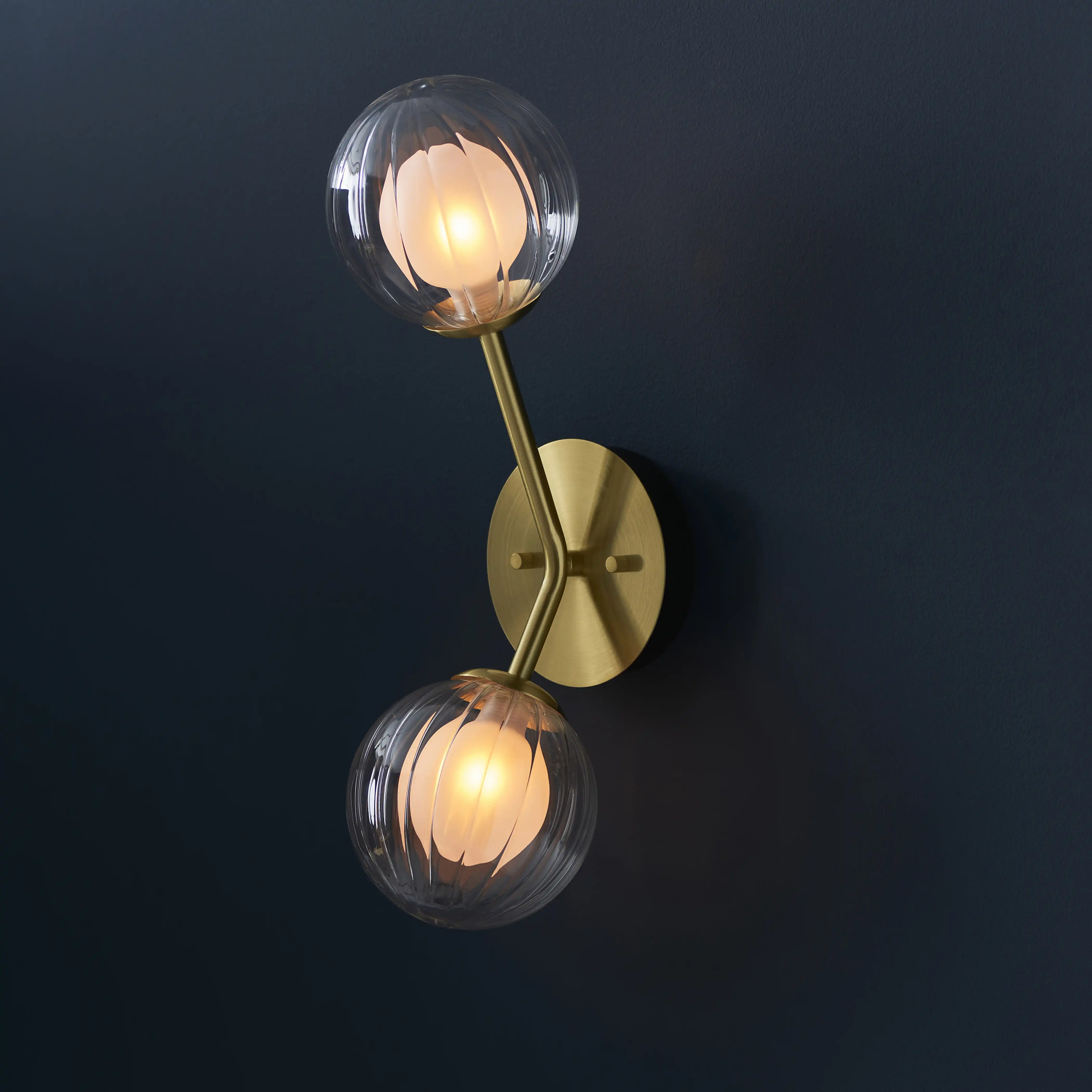 Scarlet Wall Light | Brass - Image 3